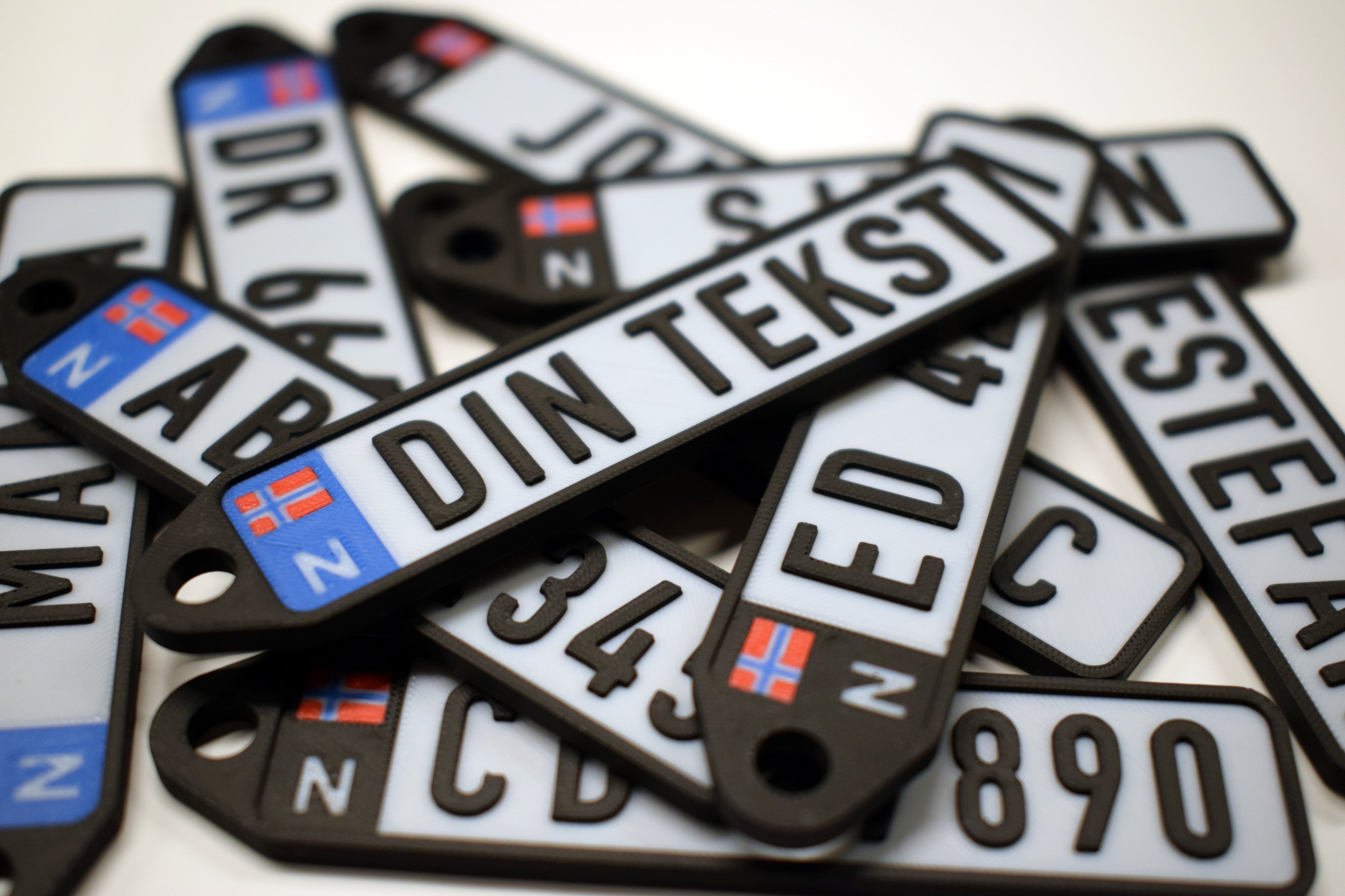 🗝️Bilskilt-nøkkelring - Sort EU-felt